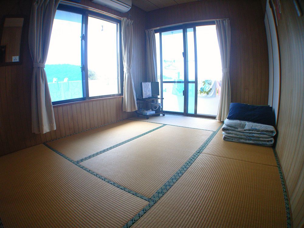 Minshuku Yadokari Hotel Zamami Exterior foto